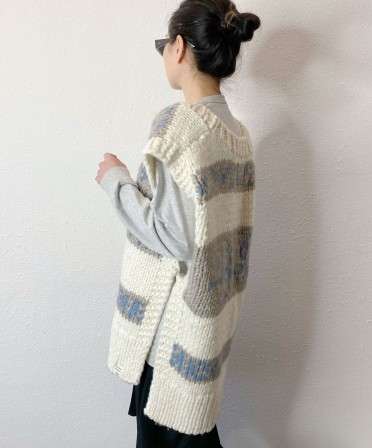 Oversized Pattern Knit Vest #241219